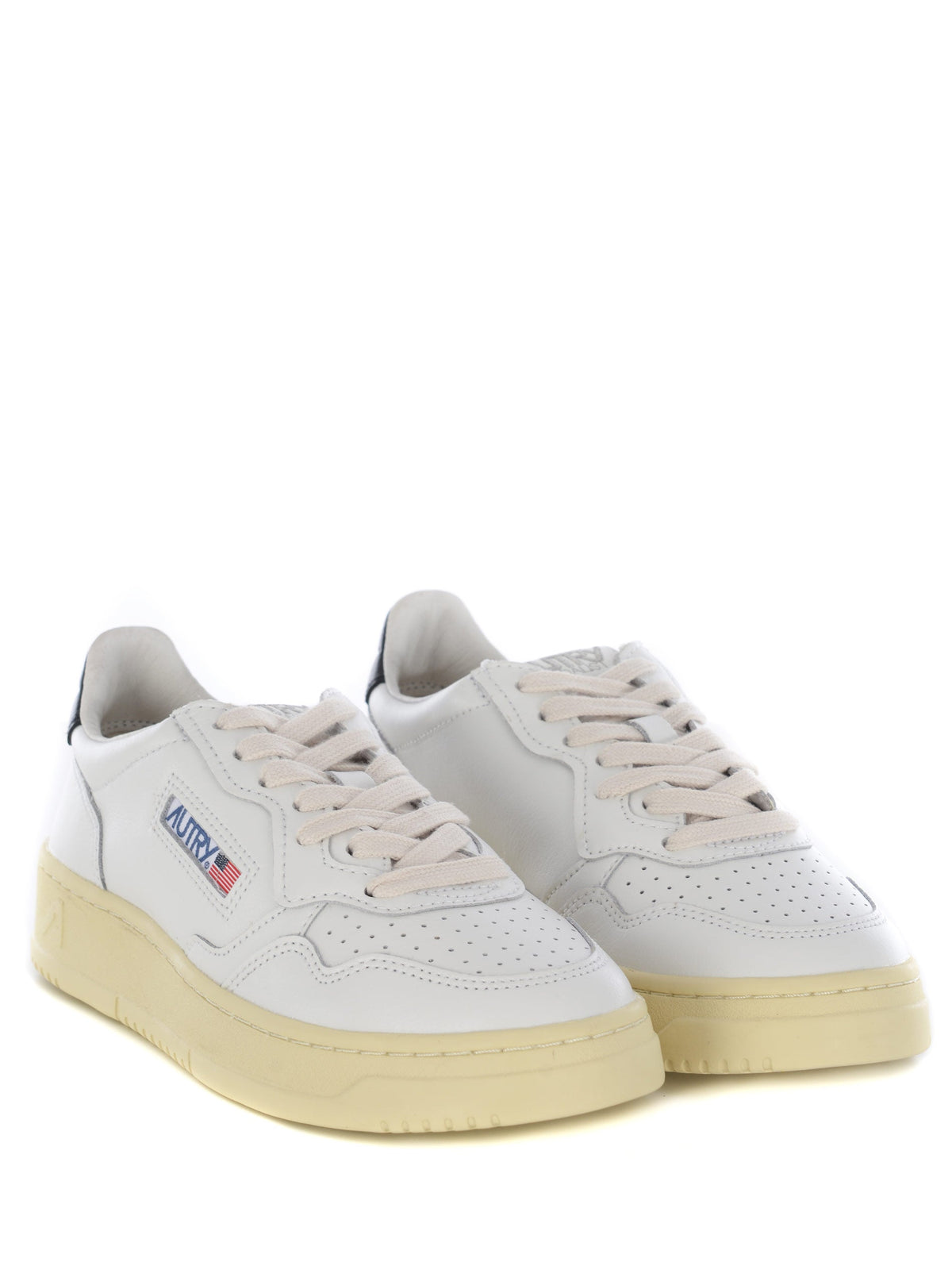 AUTRY Sneakers AULW LL22 White black
