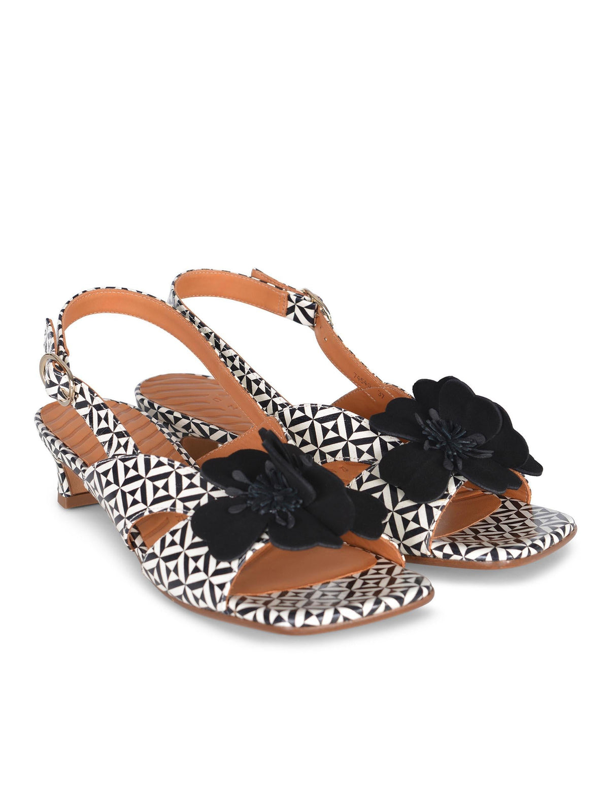 Chie Mihara Sandals